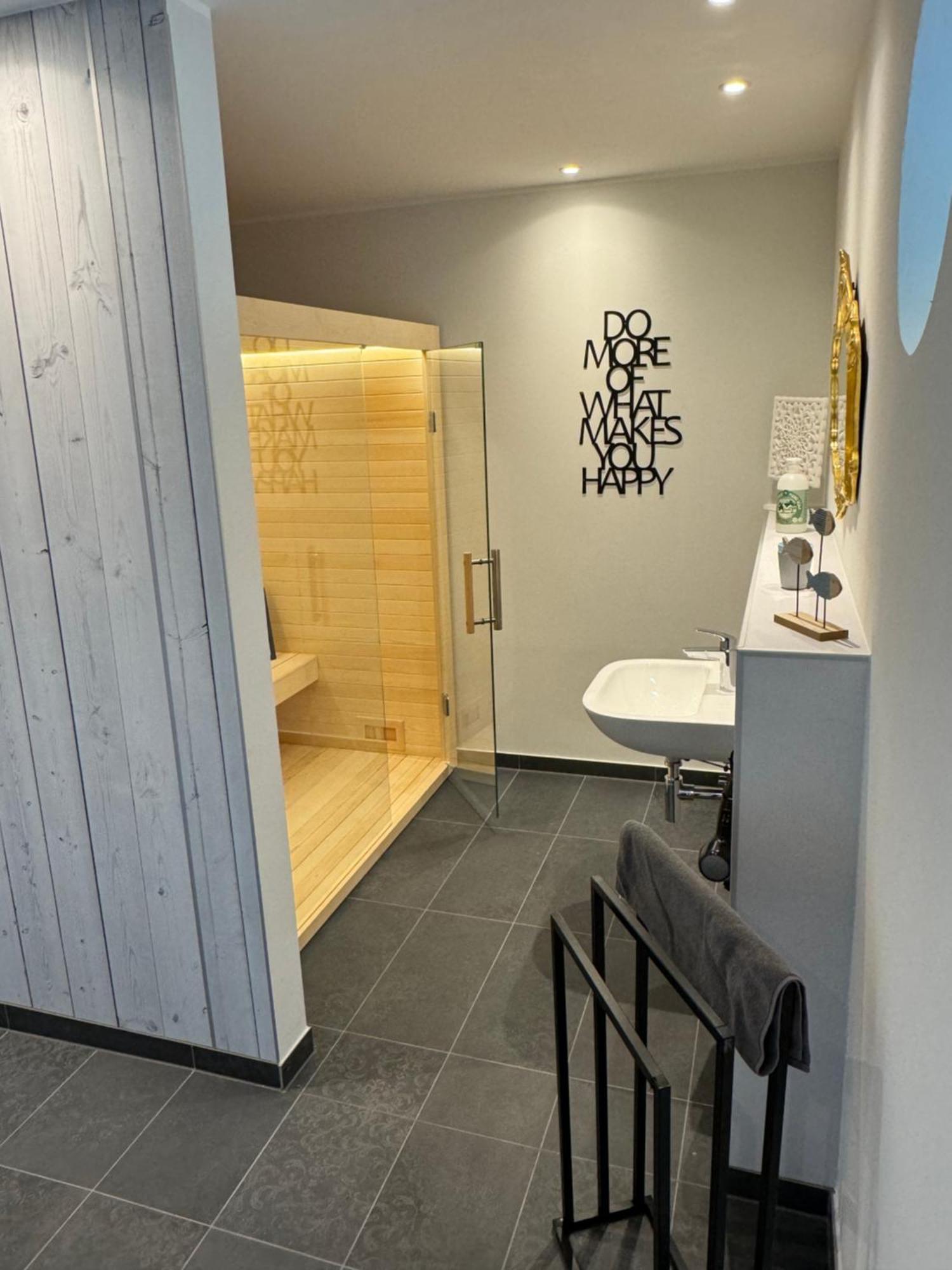 Ommi Kese See-Suite Sauna Biggesee โอลเพอ ภายนอก รูปภาพ